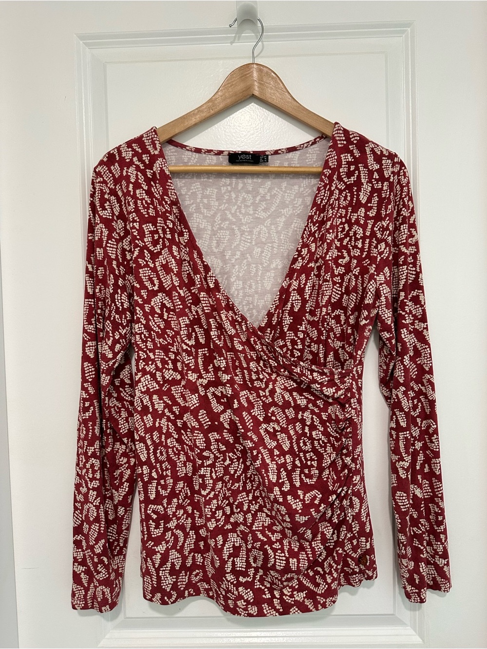 Yest Red Printed Faux Wrap-Front Style Long Sleeve Blouse Women’s Size 12